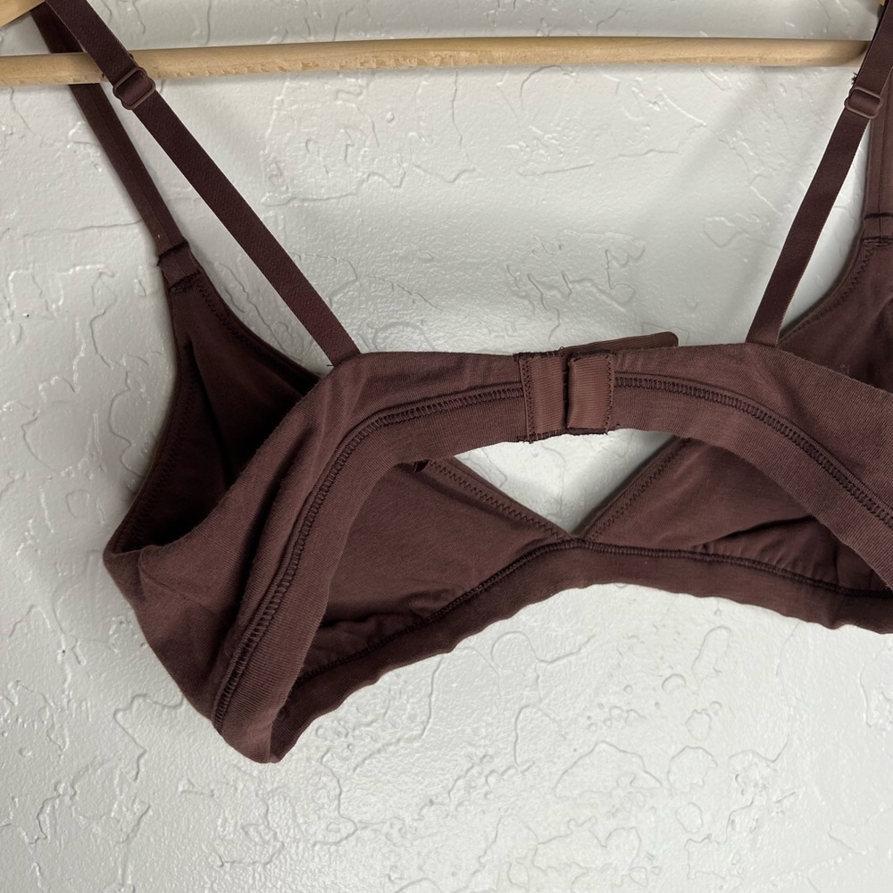 Skims Cotton Jersey Triangle Bra | Medium - Picture 2 of 9